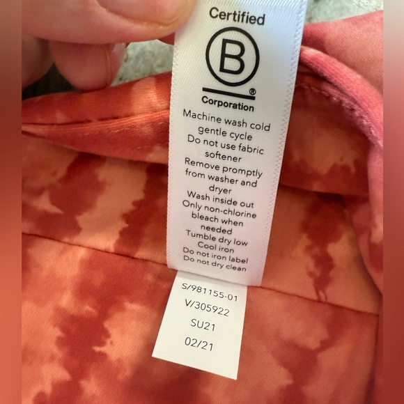 NWT Athleta Women’s Coral Orange Tahiti Island Elation Printed Capris - Size 1X - Picture 9 of 9